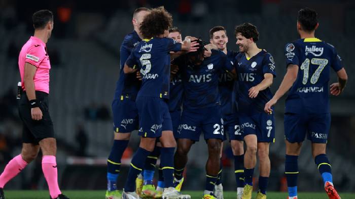 Soi k&egrave;o phạt g&oacute;c Trabzonspor vs Fenerbahce, 23h ng&agrave;y 24/12