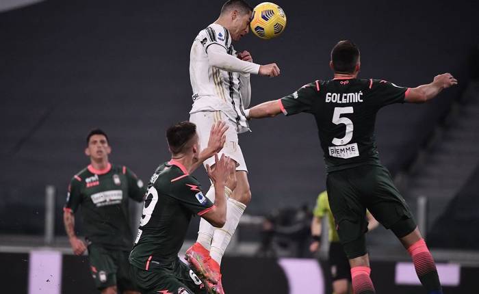 Cristiano Ronaldo đ&atilde; ghi bao nhi&ecirc;u b&agrave;n thắng bằng đầu trong sự nghiệp?