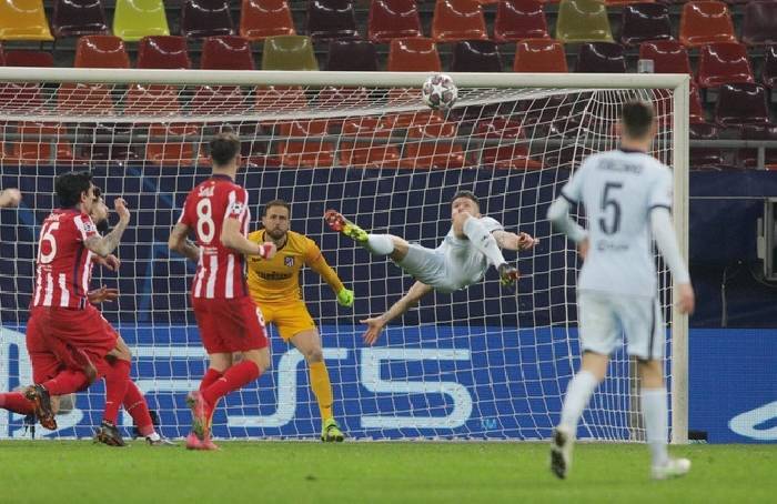 Kết quả b&oacute;ng đ&aacute; h&ocirc;m nay 24/2: Leeds v&agrave; Chelsea rủ nhau gi&agrave;nh chiến thắng