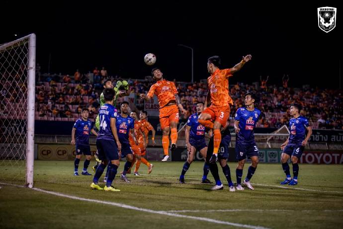 Soi k&egrave;o b&oacute;ng đ&aacute; Th&aacute;i Lan h&ocirc;m nay 25/2: Sukhothai vs Chiangrai