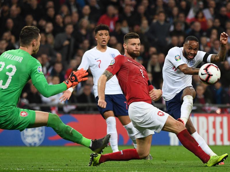 Dự đo&aacute;n Montenegro vs Anh (2h45 26/3) bởi chuy&ecirc;n gia Darren Plant