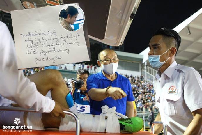 X&uacute;c động trước lời nhắn trong thư tay của thầy Park gửi H&ugrave;ng Dũng