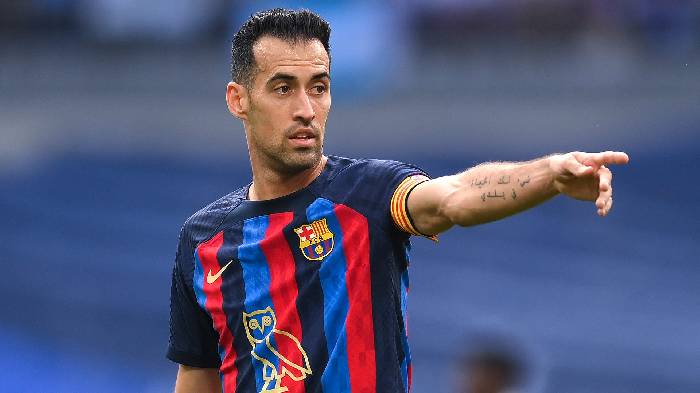 Đ&acirc;y !!! Điều kiện 't&igrave;nh cảm' duy nhất để Busquets đồng &yacute; ở lại Barca 
