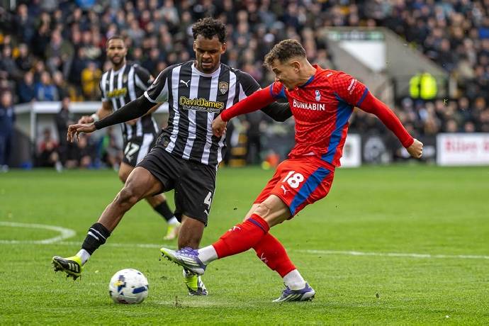 Nhận định, soi k&egrave;o Oldham vs Notts County, 2h45 ng&agrave;y 25/3: C&acirc;n bằng