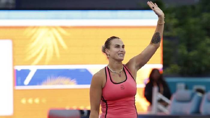 Thắng dễ Qinwen, Sabalenka gi&agrave;nh v&eacute; v&agrave;o v&ograve;ng tứ kết Miami Open 2026