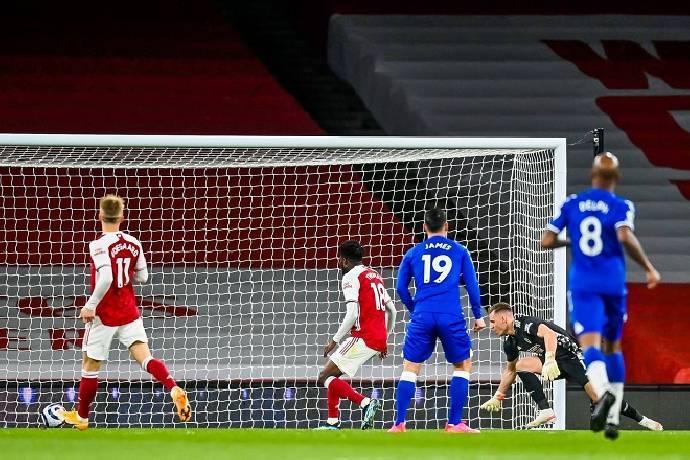 Kết quả b&oacute;ng đ&aacute; h&ocirc;m nay 24/4: Arsenal trả gi&aacute; v&igrave; sai lầm của Leno