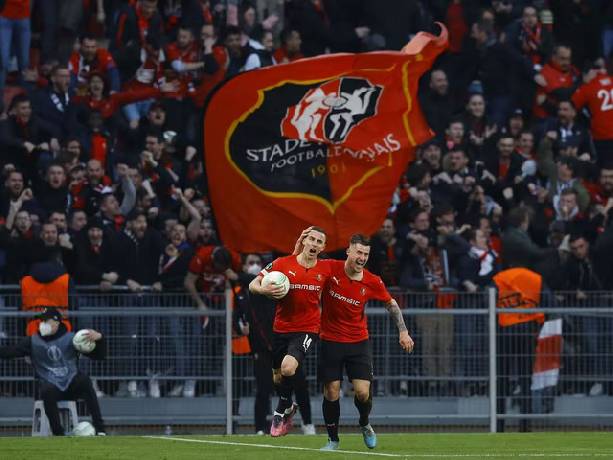 Soi k&egrave;o phạt g&oacute;c Rennes vs Lorient, 18h00 ng&agrave;y 24/4