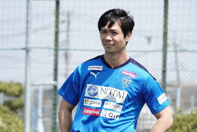 C&ocirc;ng Phượng lần đầu đ&aacute; ch&iacute;nh cho Yokohama FC