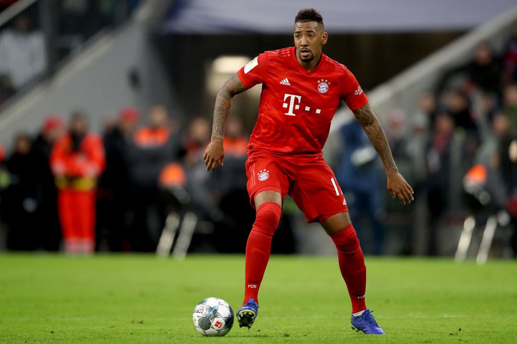 Bayern Munich b&aacute;n Jerome Boateng cho Chelsea với gi&aacute; rẻ như cho