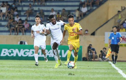 Tiểu sử cầu thủ Mai Xu&acirc;n Quyết, cao bao nhi&ecirc;u, nặng bao nhi&ecirc;u kg?