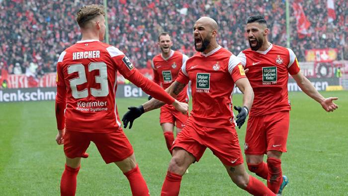 Soi k&egrave;o phạt g&oacute;c Dynamo Dresden vs Kaiserslautern, 1h30 ng&agrave;y 25/5