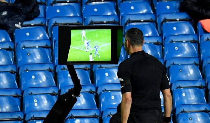 UEFA bị kiện, VAR c&oacute; nguy cơ bị loại bỏ ở Euro 2024