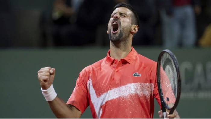 Djokovic v&agrave;o chung kết Geneva Open, tiến s&aacute;t danh hiệu thứ 100