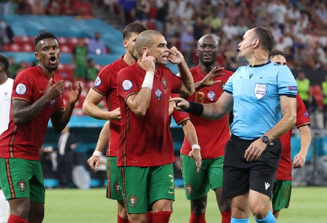 Ti&ecirc;n tri m&egrave;o Cass dự đo&aacute;n Bỉ vs Bồ Đ&agrave;o Nha, 2h ng&agrave;y 28/6