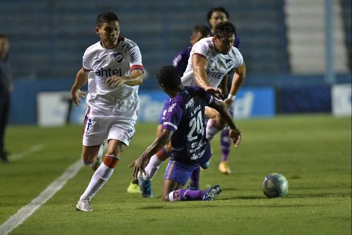 Nhận định, soi k&egrave;o Plaza Colonia vs Centro Atletico Fenix, 01h00 ng&agrave;y 25/6