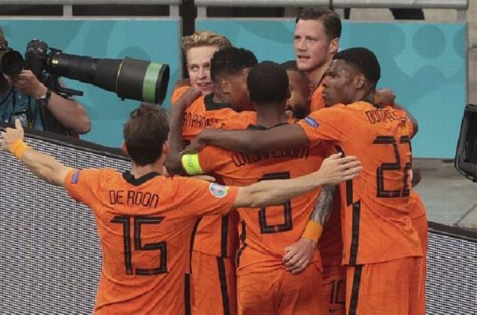 Đại b&agrave;ng Romeo dự đo&aacute;n H&agrave; Lan vs &Aacute;o, 23h00 ng&agrave;y 25/6