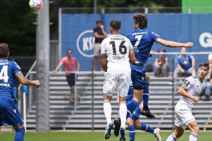 Soi k&egrave;o phạt g&oacute;c Karlsruhe vs Magdeburg, 18h30 ng&agrave;y 24/7