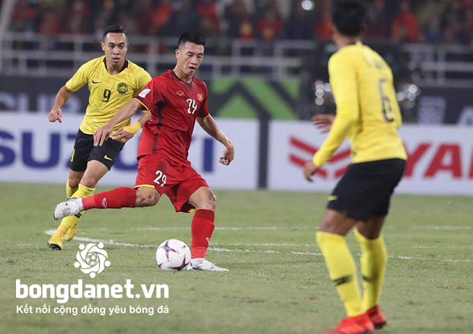 V&ograve;ng loại World Cup: Huy H&ugrave;ng khiến thầy Park lo lắng