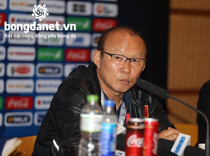 Th&aacute;i Lan vs Việt Nam: VFF l&ecirc;n tiếng b&ecirc;nh vực thầy Park