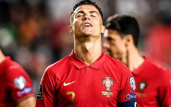 Huyền thoại 3 QBV: 'T&ocirc;i m&agrave; đ&aacute; tới 38 tuổi chắc chắn hay hơn CR7'