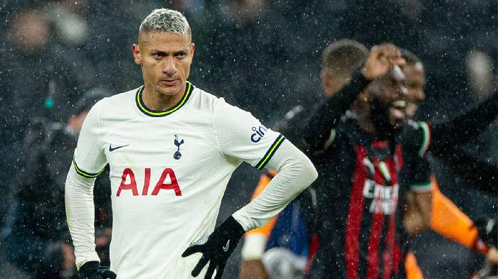 Richarlison 'ăn hại', Tottenham săn 'gia n&ocirc; 3 họ' của Chelsea