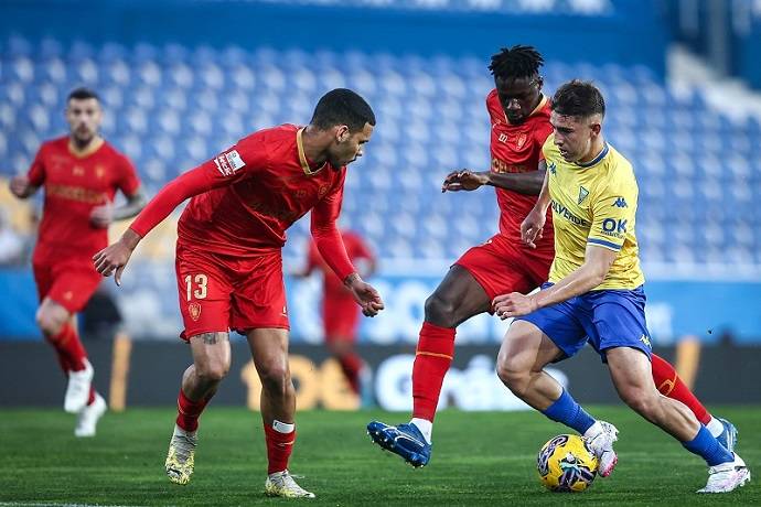 Nhận định, soi k&egrave;o Estoril Praia vs Gil Vicente, 0h00 ng&agrave;y 26/8: Kh&aacute;ch tự tin