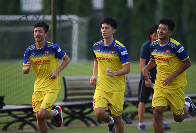 Tin b&oacute;ng đ&aacute; đội tuyển Việt Nam ng&agrave;y 24/9: Văn Đức, Đ&igrave;nh Trọng l&ecirc;n tuyển