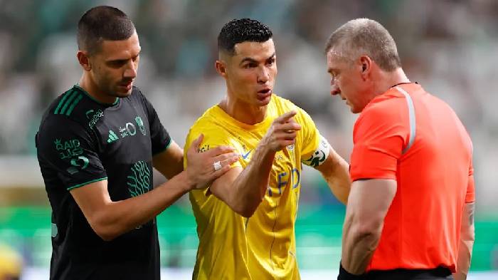 Bị ch&ecirc; hết thời, Ronaldo bu&ocirc;ng lời đ&aacute;p trả cực kỳ gay gắt