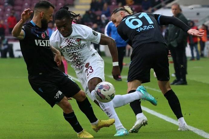 Soi k&egrave;o phạt g&oacute;c Hatayspor vs Trabzonspor, 0h00 ng&agrave;y 26/9