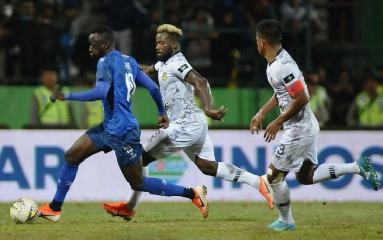 Ph&acirc;n t&iacute;ch tỷ lệ TIRA-Persikabo vs Arema, 18h30 ng&agrave;y 24/10