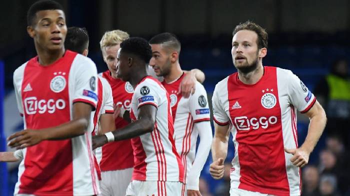 Soi k&egrave;o g&oacute;c Qarabag vs Ajax, 23h45 ng&agrave;y 24/10