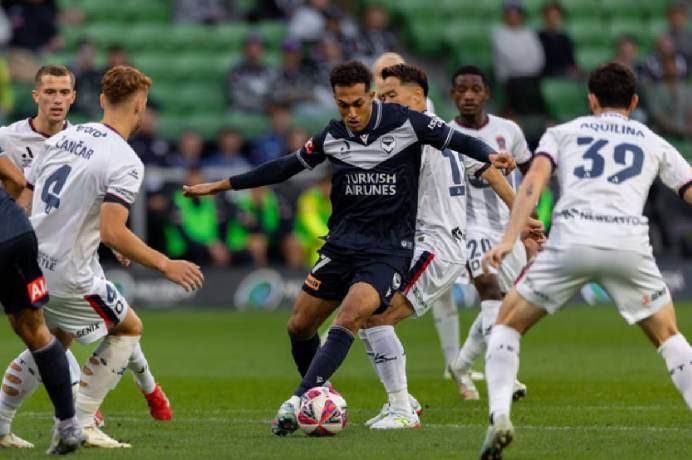 Soi k&egrave;o g&oacute;c Newcastle Jets vs Melbourne Victory, 15h35 ng&agrave;y 24/10