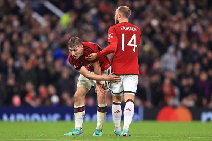 Luke Shaw t&aacute;i xuất, Manchester United thiếu vắng hai &ldquo;ch&uacute; l&iacute;nh ch&igrave; dũng cảm&rdquo;