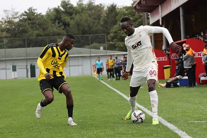 Soi k&egrave;o phạt g&oacute;c Galatasaray vs Istanbulspor, 23h ng&agrave;y 25/12