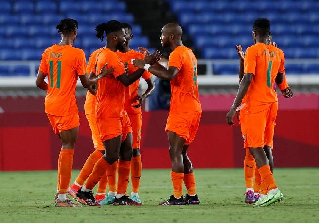 Chuy&ecirc;n gia Tony Ansell dự đo&aacute;n Bờ Biển Ng&agrave; vs Mozambique, 0h30 ng&agrave;y 25/12