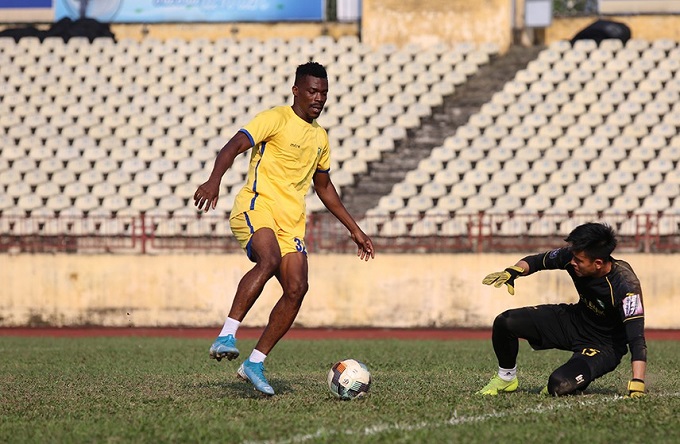 Chuyển nhượng V.League 25/2: SLNA ch&iacute;nh thức chốt 3 ngoại binh