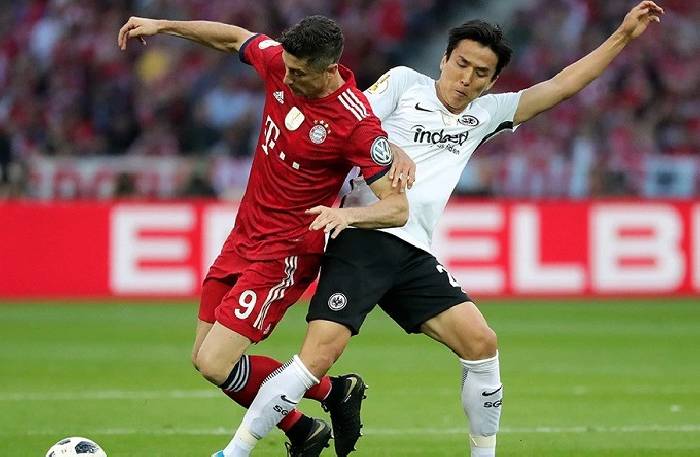 Soi k&egrave;o phạt g&oacute;c Eintracht Frankfurt vs Bayern Munich, 0h30 ng&agrave;y 27/2