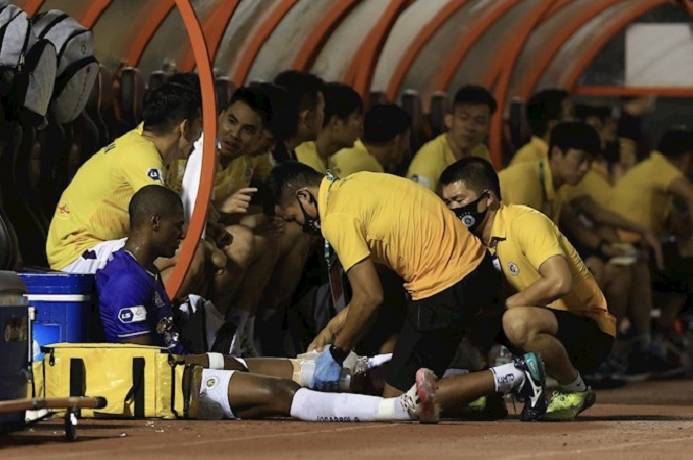 Sau H&ugrave;ng Dũng, H&agrave; Nội FC nhận tiếp tin buồn từ Bruno Cunha v&agrave; B&ugrave;i Ho&agrave;ng Việt Anh