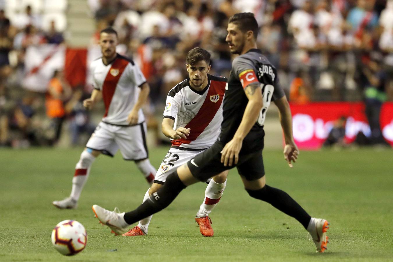 Nhận định Sevilla vs Vallecano, 00h30 26/4 (VĐQG T&acirc;y Ban Nha)