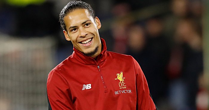 Virgil van Dijk gi&agrave;nh danh hiệu cầu thủ xuất sắc nhất năm