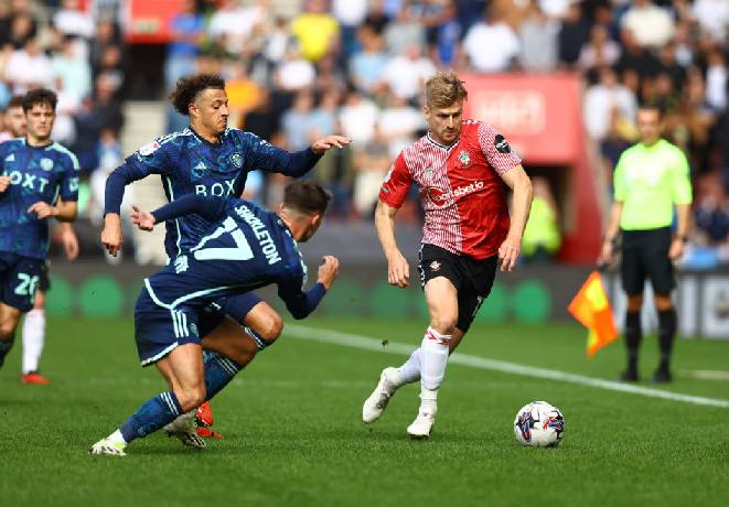 Nhận định, soi k&egrave;o Leeds United vs Southampton, 21h00 ng&agrave;y 26/05: Qu&aacute; tang ba bận?