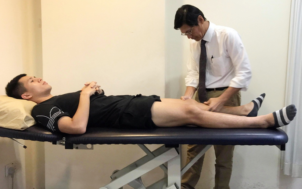 Tối nay Đ&igrave;nh Trọng ch&iacute;nh thức l&ecirc;n b&agrave;n mổ