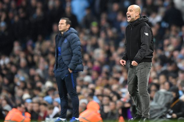 Pep Guardiola &uacute;p mở việc d&ugrave;ng đội h&igrave;nh phụ đấu Chelsea