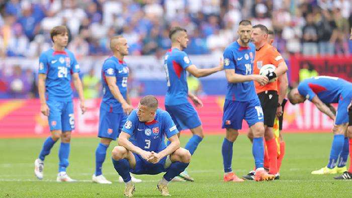 Dự đo&aacute;n, soi k&egrave;o thẻ v&agrave;ng Slovakia vs Romania, 23h00 ng&agrave;y 26/6