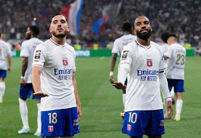 Lyon bị gi&aacute;ng xuống hạng Ligue 2