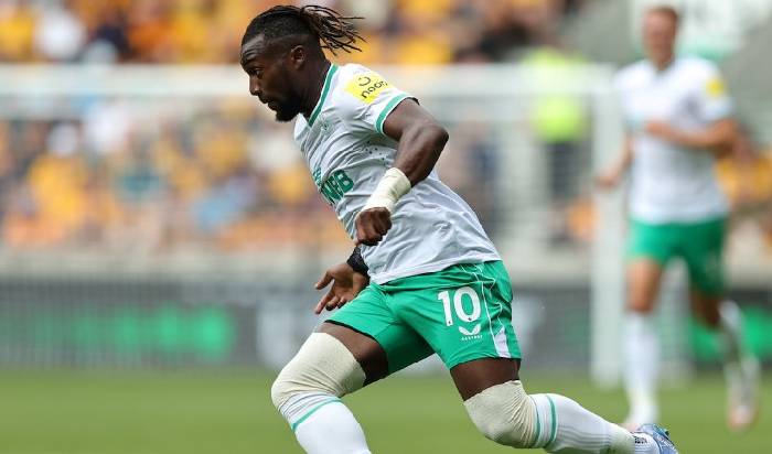 'Qu&aacute;i vật' chạy c&aacute;nh ch&iacute;nh thức rời Premier League, cập bến Ả Rập