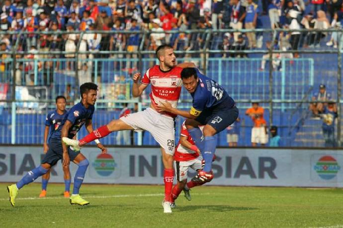 Nhận định, soi k&egrave;o Madura United FC vs Arema Malang, 15h30 ng&agrave;y 26/7: Bất ph&acirc;n thắng bại
