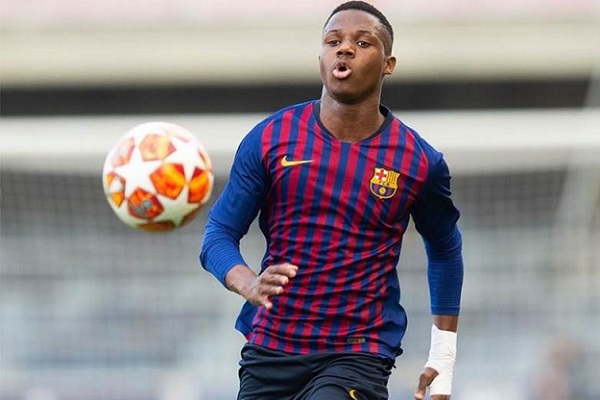 Lionel Messi chấn thương, Barca d&ugrave;ng tiền đạo 16 tuổi đấu Betis