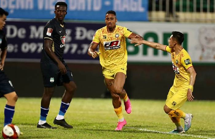 Nhận định, soi k&egrave;o Ho&agrave;ng Anh Gia Lai vs Thanh H&oacute;a, 17h00 ng&agrave;y 26/10: Đối thủ kị giơ