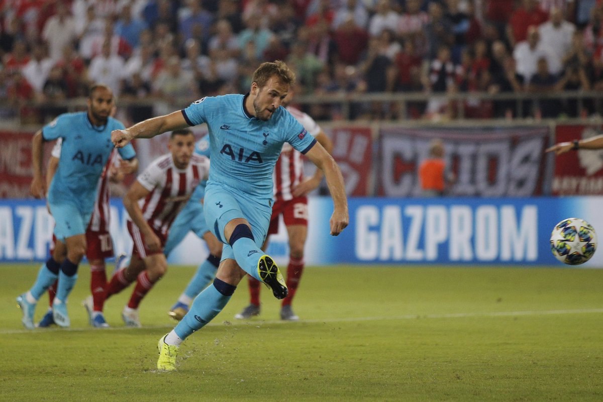 Dự đo&aacute;n Tottenham vs Olympiakos (3h 27/11) bởi Rafael van der Vaart